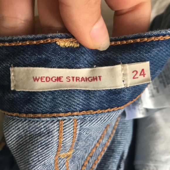 NWOT // LEVIS wedgie straight Jean with Button fly - Picture 3 of 7